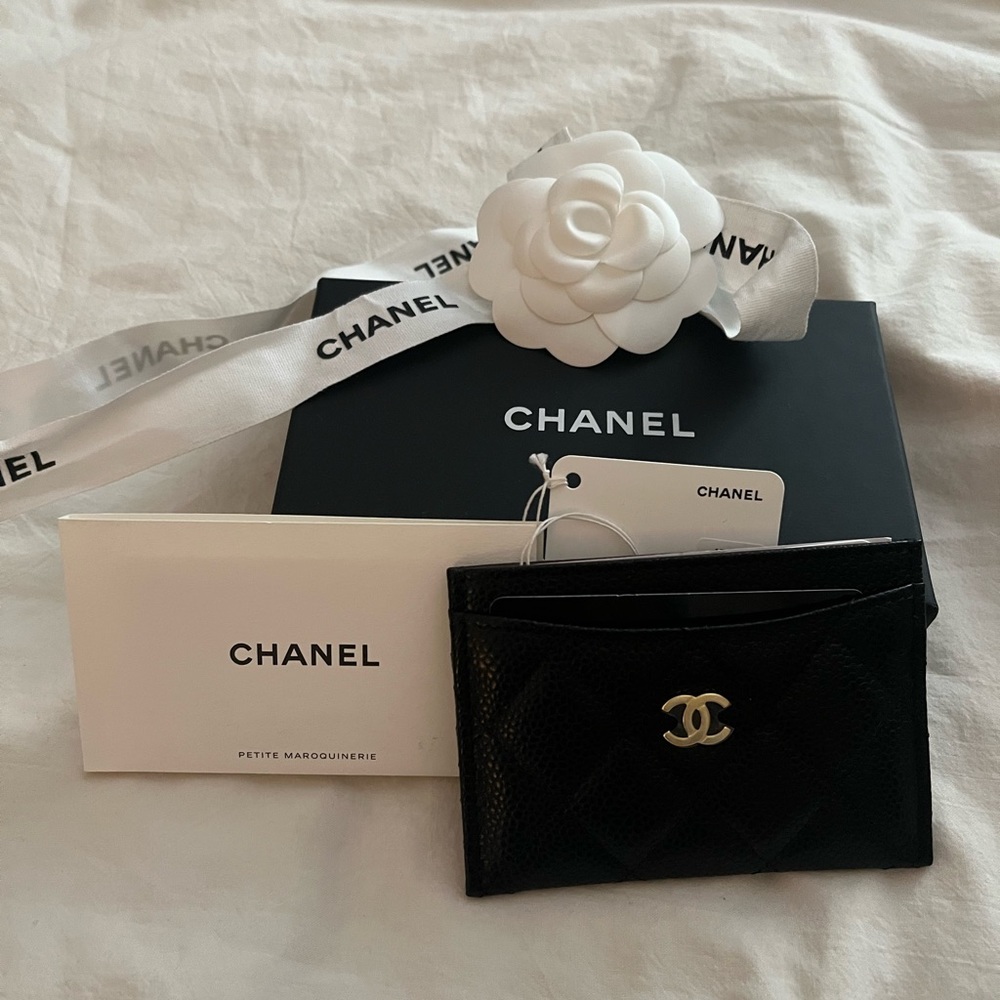 Chanel Classic Caviar Card Holder
